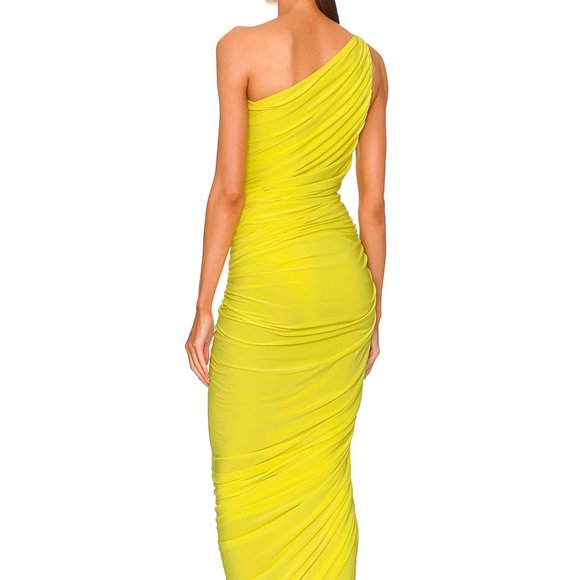 NORMA KAMALI Diana Gown One-Shoulder Dress In Starfruit - Picture 5 of 7